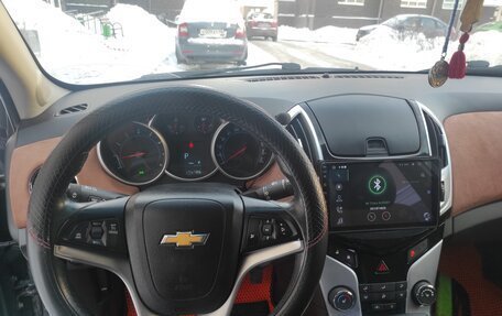 Chevrolet Cruze II, 2013 год, 800 000 рублей, 2 фотография