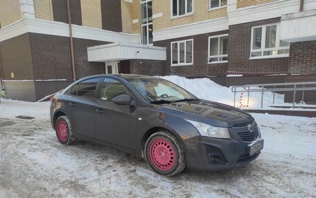 Chevrolet Cruze II, 2013 год, 800 000 рублей, 9 фотография