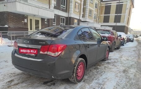 Chevrolet Cruze II, 2013 год, 800 000 рублей, 4 фотография