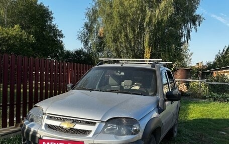 Chevrolet Niva I рестайлинг, 2019 год, 800 000 рублей, 2 фотография