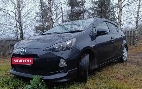 Toyota Aqua I, 2013 год, 800 000 рублей, 6 фотография