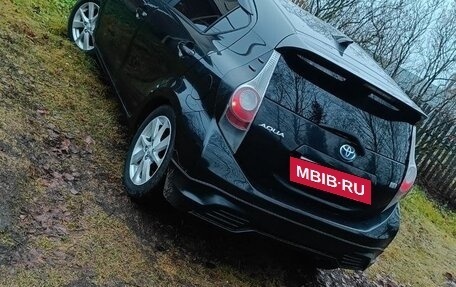 Toyota Aqua I, 2013 год, 800 000 рублей, 8 фотография