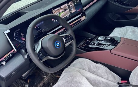 BMW 5 серия, 2025 год, 7 150 000 рублей, 6 фотография