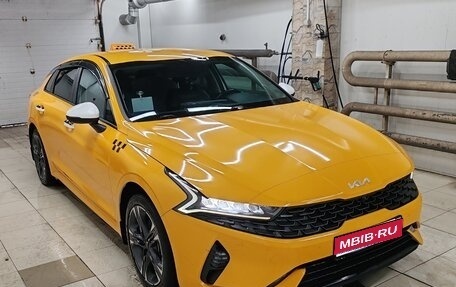 KIA K5, 2022 год, 2 300 000 рублей, 1 фотография