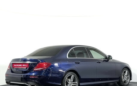 Mercedes-Benz E-Класс, 2020 год, 3 547 000 рублей, 4 фотография