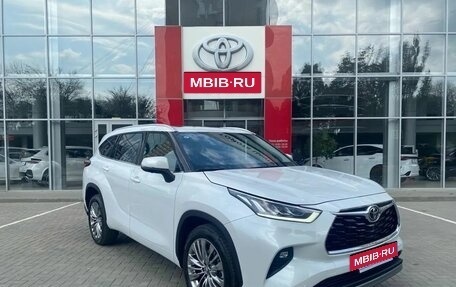 Toyota Highlander, 2025 год, 6 700 000 рублей, 3 фотография