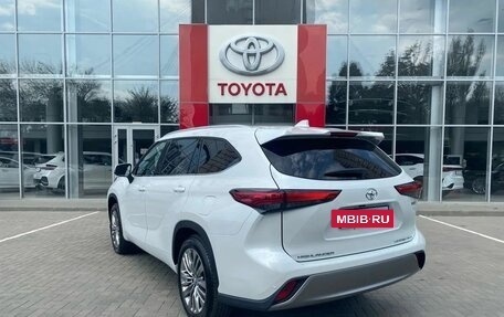 Toyota Highlander, 2025 год, 6 700 000 рублей, 7 фотография