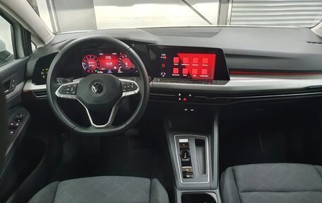 Volkswagen Golf VIII, 2022 год, 2 255 000 рублей, 4 фотография