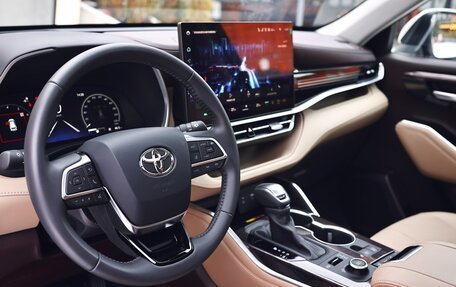 Toyota Highlander, 2025 год, 5 680 000 рублей, 16 фотография