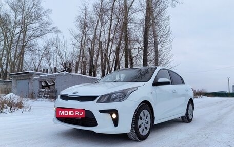 KIA Rio IV, 2018 год, 1 050 000 рублей, 6 фотография