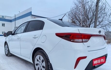 KIA Rio IV, 2018 год, 1 050 000 рублей, 16 фотография