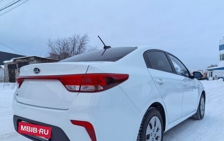 KIA Rio IV, 2018 год, 1 050 000 рублей, 15 фотография