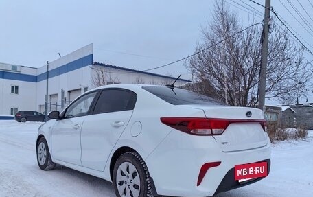 KIA Rio IV, 2018 год, 1 050 000 рублей, 23 фотография
