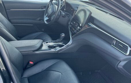 Toyota Camry, 2021 год, 3 400 000 рублей, 7 фотография