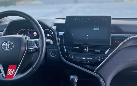 Toyota Camry, 2021 год, 3 400 000 рублей, 8 фотография