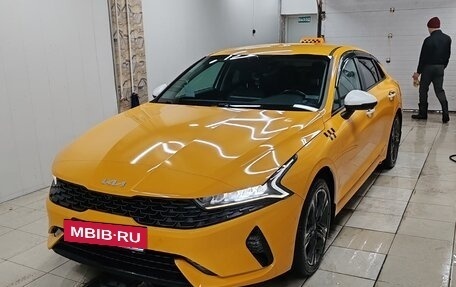 KIA K5, 2022 год, 2 300 000 рублей, 2 фотография