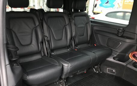 Mercedes-Benz V-Класс, 2016 год, 3 290 000 рублей, 12 фотография