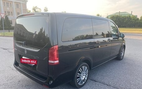 Mercedes-Benz V-Класс, 2016 год, 3 290 000 рублей, 8 фотография