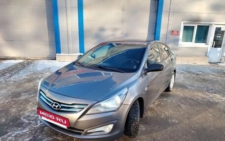 Hyundai Solaris II рестайлинг, 2014 год, 855 000 рублей, 3 фотография