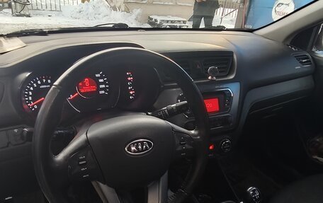 KIA Rio III рестайлинг, 2012 год, 700 000 рублей, 6 фотография