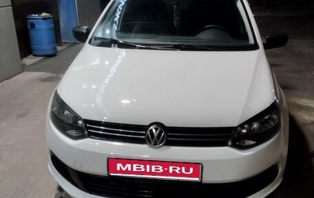 Volkswagen Polo VI (EU Market), 2013 год, 600 000 рублей, 1 фотография