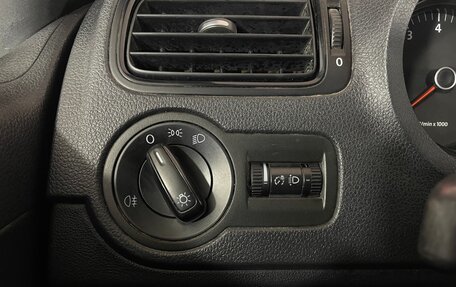 Volkswagen Polo VI (EU Market), 2011 год, 535 000 рублей, 16 фотография