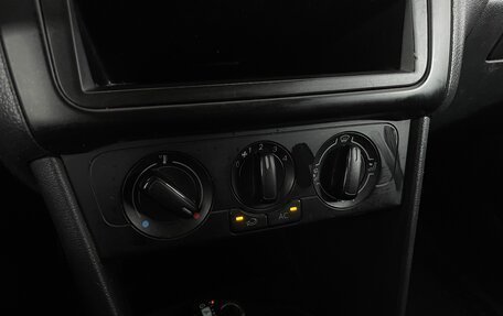 Volkswagen Polo VI (EU Market), 2011 год, 535 000 рублей, 15 фотография