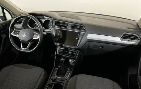 Volkswagen Tiguan II, 2021 год, 3 447 000 рублей, 9 фотография