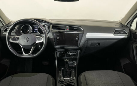 Volkswagen Tiguan II, 2021 год, 3 447 000 рублей, 12 фотография