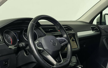 Volkswagen Tiguan II, 2021 год, 3 447 000 рублей, 13 фотография