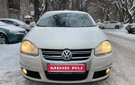 Volkswagen Jetta VI, 2009 год, 529 000 рублей, 3 фотография