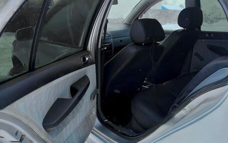 Skoda Fabia I, 2002 год, 310 000 рублей, 2 фотография