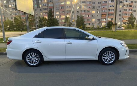 Toyota Camry, 2015 год, 2 400 000 рублей, 4 фотография