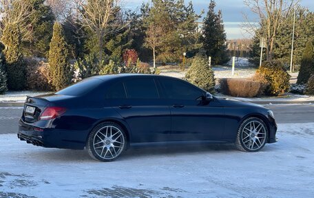 Mercedes-Benz E-Класс, 2019 год, 2 950 000 рублей, 2 фотография