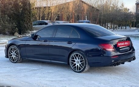 Mercedes-Benz E-Класс, 2019 год, 2 950 000 рублей, 6 фотография