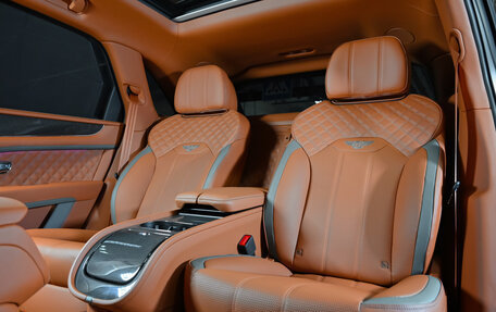 Bentley Bentayga I, 2021 год, 46 000 000 рублей, 18 фотография