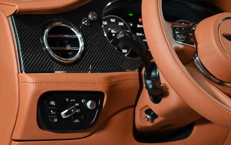 Bentley Bentayga I, 2021 год, 46 000 000 рублей, 26 фотография