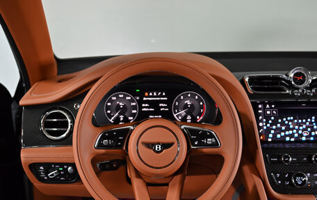 Bentley Bentayga I, 2021 год, 46 000 000 рублей, 27 фотография