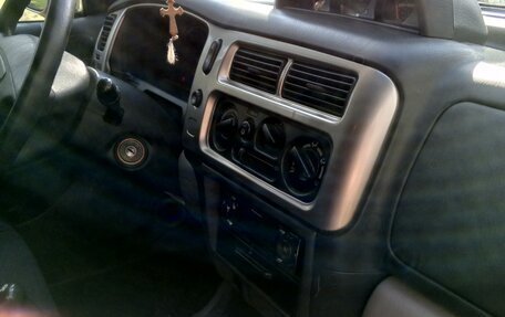 Mitsubishi Pajero Sport II рестайлинг, 2005 год, 1 400 000 рублей, 29 фотография