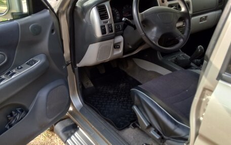 Mitsubishi Pajero Sport II рестайлинг, 2005 год, 1 400 000 рублей, 33 фотография