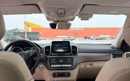 Mercedes-Benz GLE, 2017 год, 4 600 000 рублей, 10 фотография