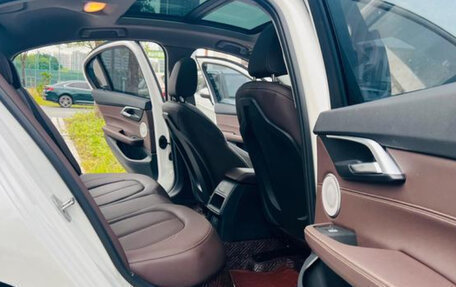 BMW 1 серия, 2022 год, 1 950 000 рублей, 11 фотография