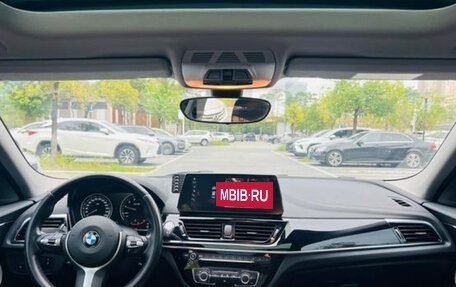 BMW 1 серия, 2022 год, 1 950 000 рублей, 13 фотография