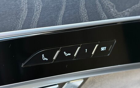 Audi A8, 2019 год, 4 999 999 рублей, 10 фотография