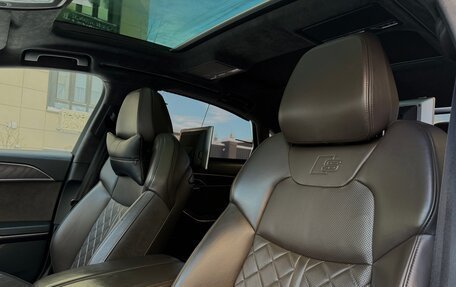 Audi A8, 2019 год, 4 999 999 рублей, 5 фотография