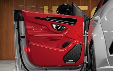 Lamborghini Urus I, 2021 год, 30 000 000 рублей, 24 фотография