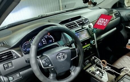 Toyota Camry, 2014 год, 1 550 000 рублей, 4 фотография