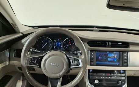 Jaguar XF II, 2017 год, 2 299 000 рублей, 9 фотография