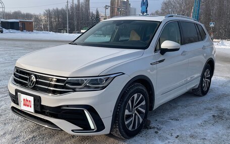 Volkswagen Tiguan II, 2021 год, 3 270 000 рублей, 1 фотография