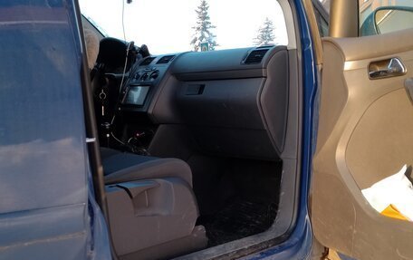 Volkswagen Touran III, 2005 год, 400 000 рублей, 1 фотография